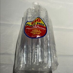 Champagne Flute 20 Pack 5.5 oz Disposable Glasses Plastic Champagne Glasses